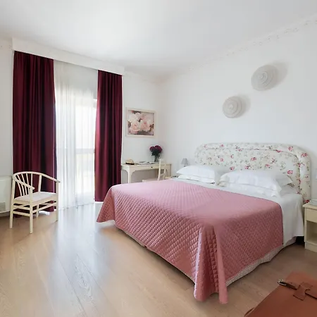 Corsignano Ξενοδοχείο 4*